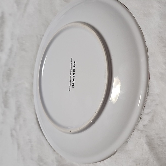 HOLIDAY TIME  SANTA CLAUS WITH GIFTS PLATE 100 % CERAMIC. - Picture 3 of 3